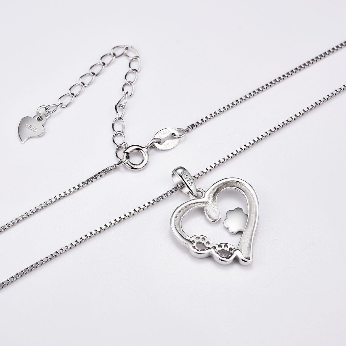 Women’s Necklace with Heart and Paw Symbol Design 4