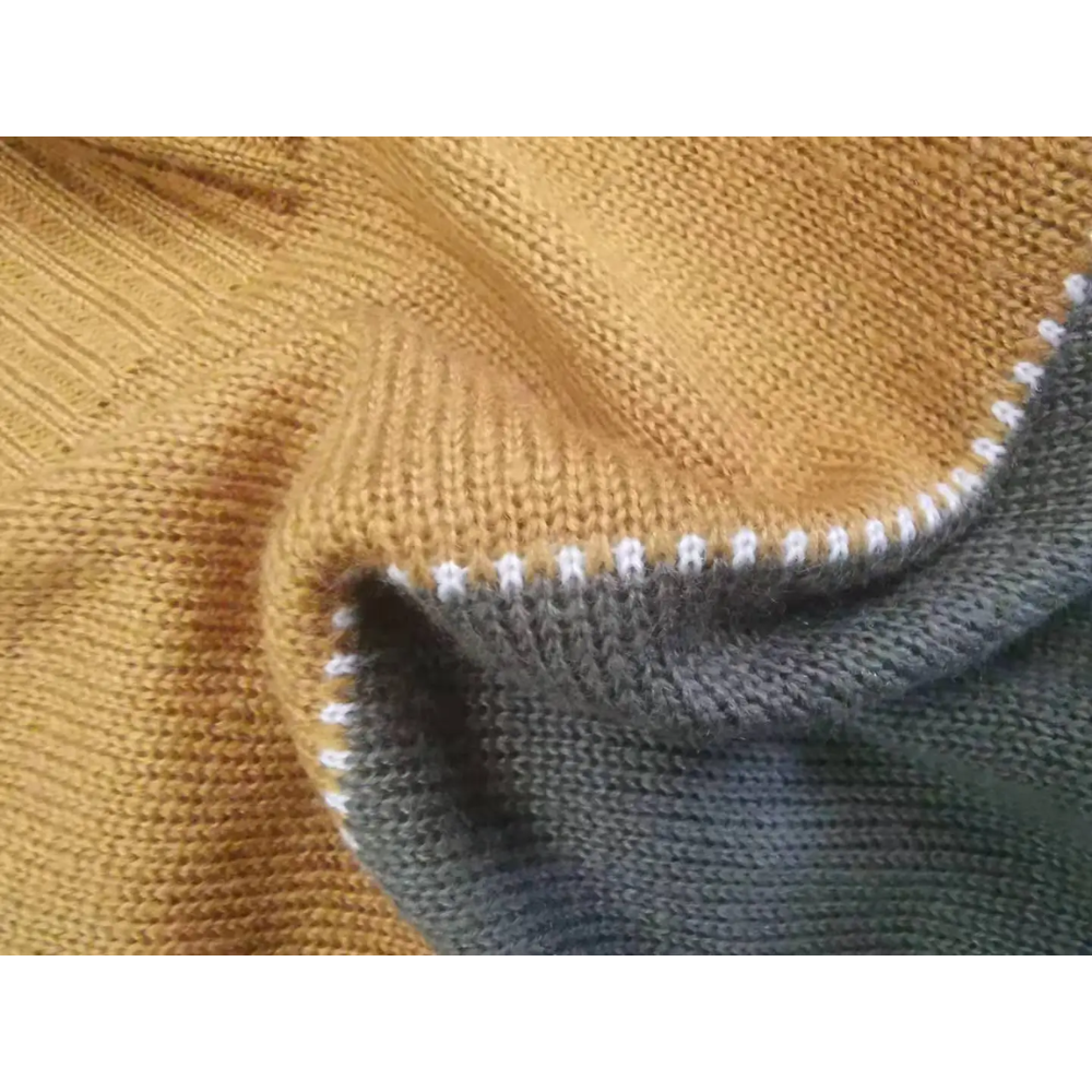 Women's Stylish Cashmere Jumper with Color Accents | Ideal for Winter