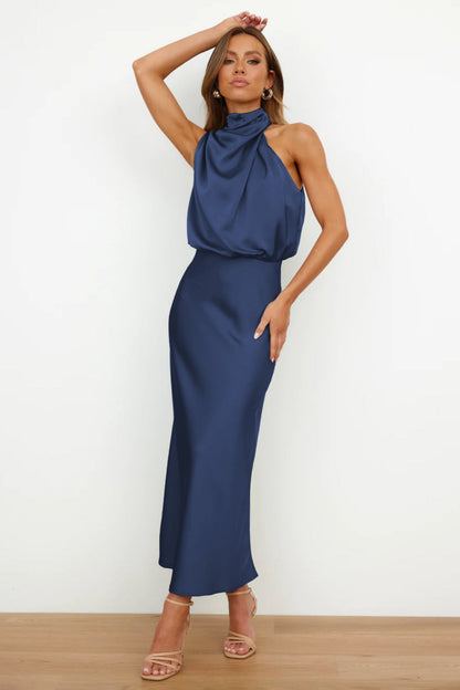 EleganceWear – Halter Neck Dress, Flattering Fit, Chic Design, Perfect for Weddings & Cocktail Parties