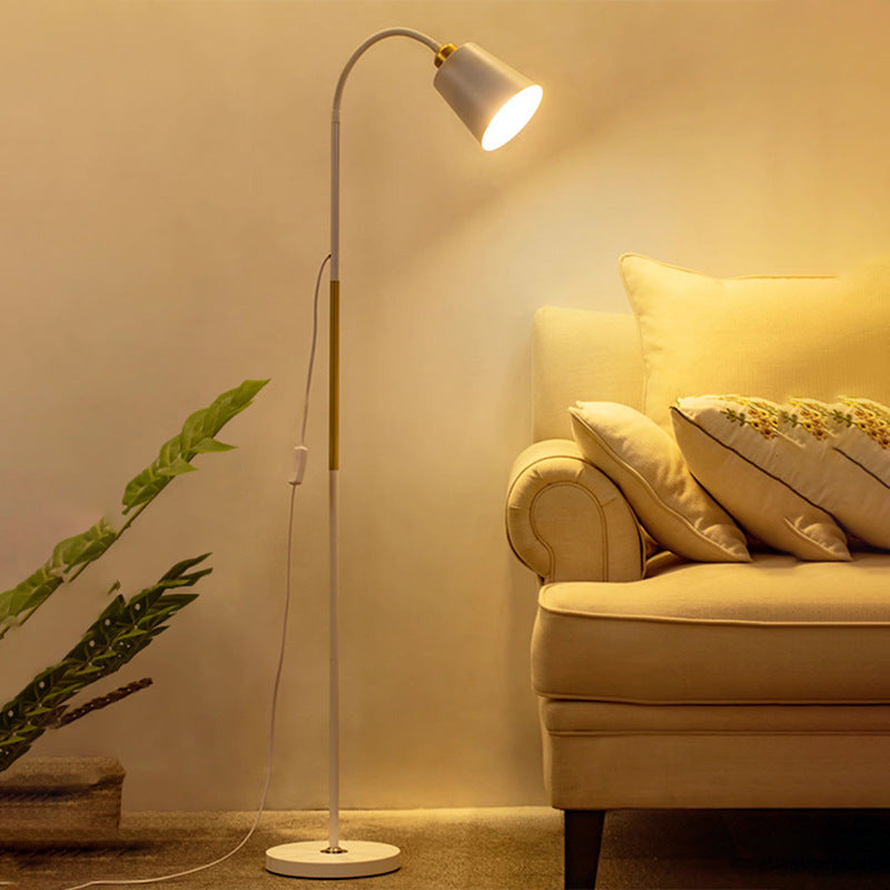 Floor Lamp – Slim Design with Round Shade 5