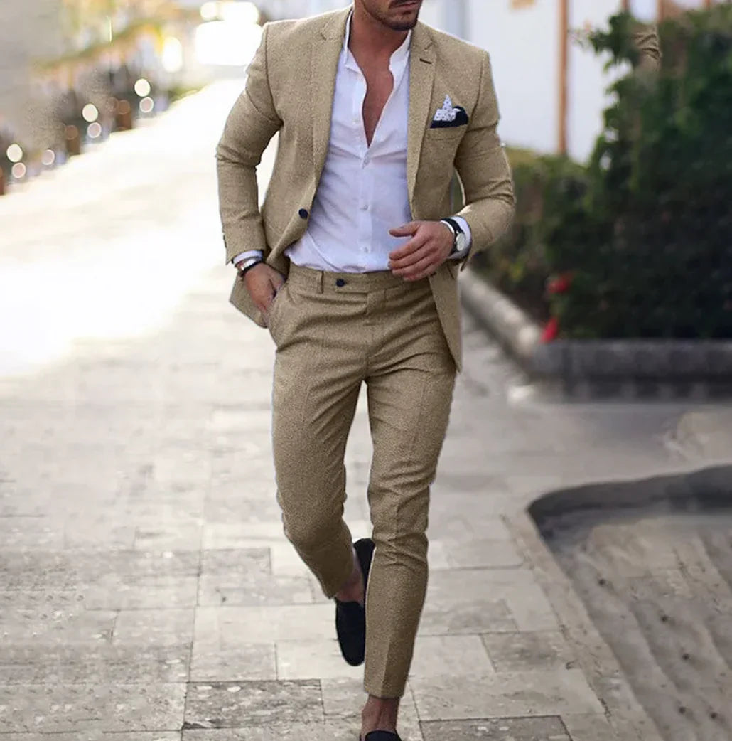Men's Elegant Tailored Blazer with Classic Design and Trousers Set