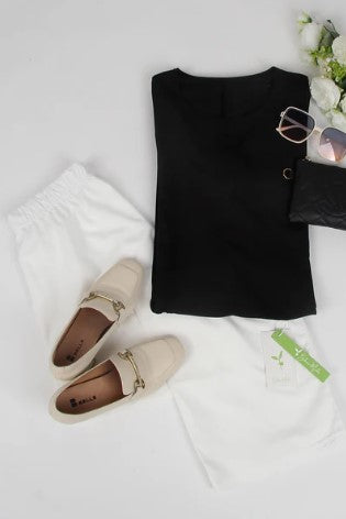 Women's Elegant Fabric Suit with Modern Design