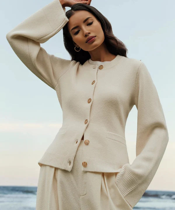 Women's Elegant Round Neck Knitted Cardigan with Buttons | Ideal for WInter