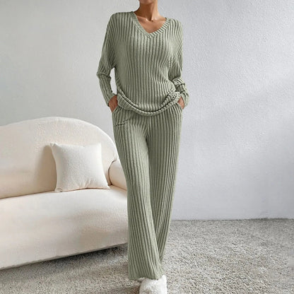 Women's Cozy Knitted Sweater with Versatile Design