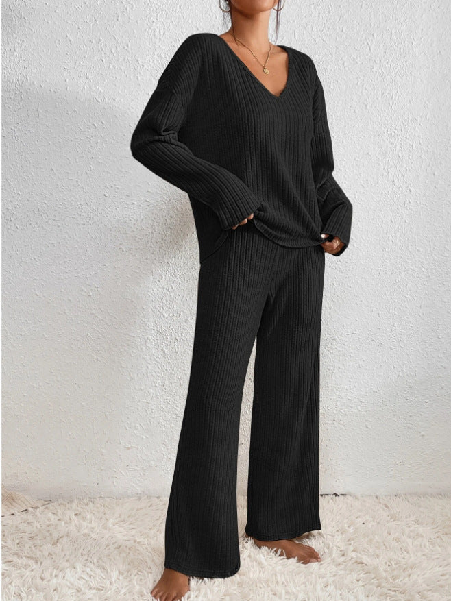 Women's Cozy Knitted Sweater with Versatile Design