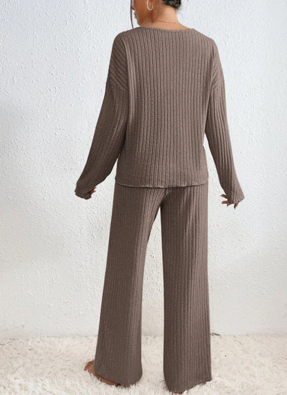 Women's Cozy Knitted Sweater with Versatile Design