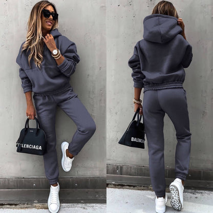Women's Modern Jogging Set for Active Lifestyle