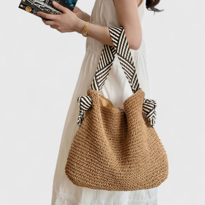 Women’s Shoulder Bag for Everyday Use and Organization 1