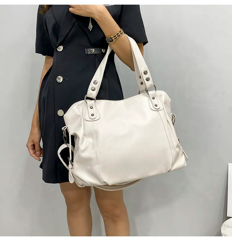 Women’s Shoulder Bag with Magnetic Closure for Everyday Use 4