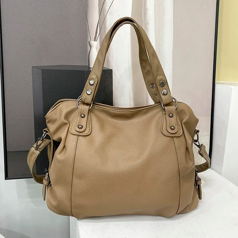 Women’s Shoulder Bag with Magnetic Closure for Everyday Use 6