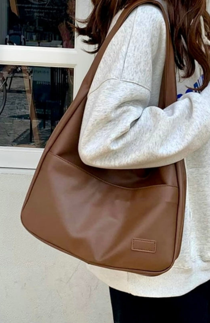 Women’s Shoulder Bag with Multiple Compartments 0