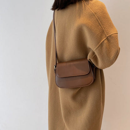 Women’s Shoulder Bag with Practical Storage Design 2