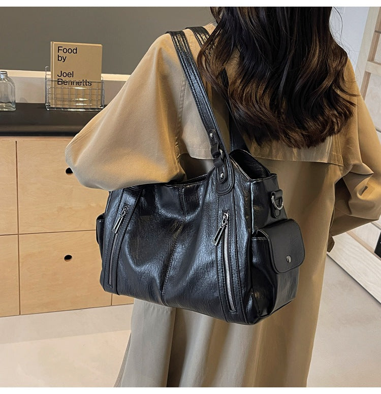Women’s Structured Handbag with Interior Compartments 7