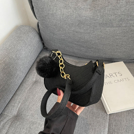 Women’s Structured Shoulder Bag With Chain Detail 0