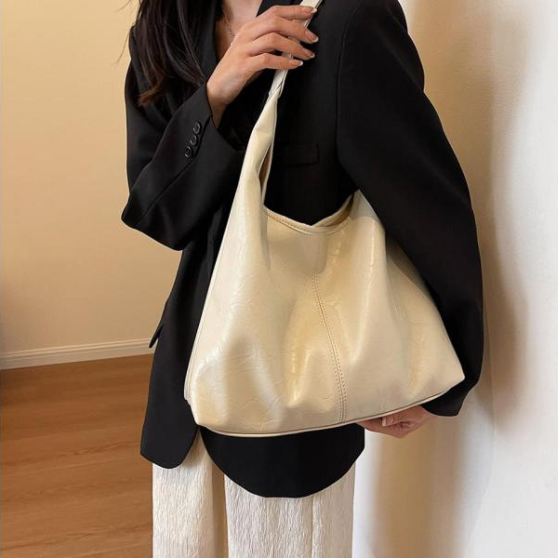 Women’s Vintage Design Shoulder Bag 3