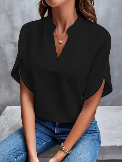 Women's Elegant Lightweight Blouse with Airy Fit for Summer Comfort