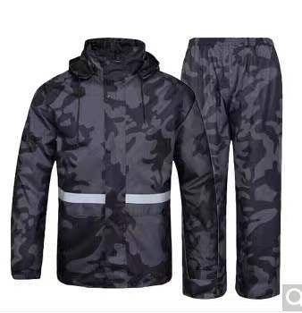 Comfortable Outdoor Breathable Rainjacket With Pants For Men | Perfect for Outdoor Activities
